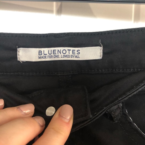 Bluenotes size 26 high waist black shorts - Picture 2 of 3